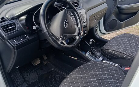 KIA Rio III рестайлинг, 2015 год, 1 050 000 рублей, 24 фотография