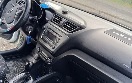 KIA Rio III рестайлинг, 2015 год, 1 050 000 рублей, 29 фотография