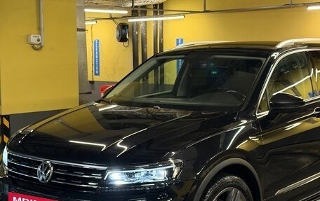 Volkswagen Tiguan II, 2018 год, 1 950 000 рублей, 4 фотография