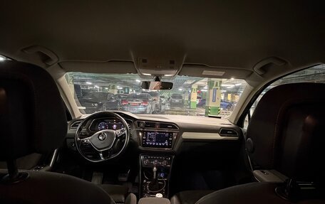 Volkswagen Tiguan II, 2018 год, 1 950 000 рублей, 15 фотография