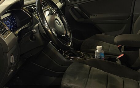 Volkswagen Tiguan II, 2018 год, 1 950 000 рублей, 13 фотография