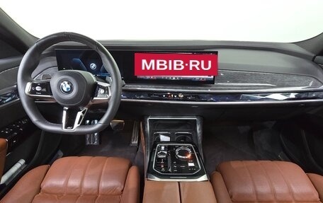 BMW 7 серия, 2024 год, 10 900 000 рублей, 15 фотография