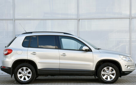 Volkswagen Tiguan I, 2010 год, 1 095 000 рублей, 3 фотография