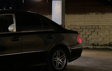 Mercedes-Benz E-Класс, 2002 год, 420 000 рублей, 3 фотография