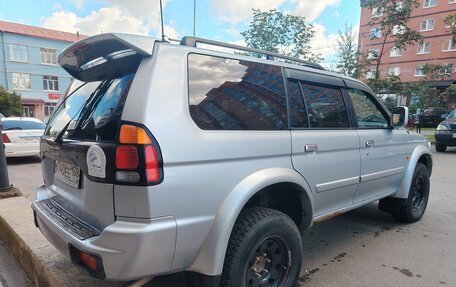 Mitsubishi Pajero Sport II рестайлинг, 2004 год, 580 000 рублей, 11 фотография