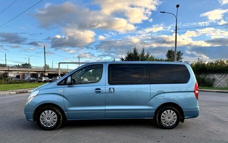 Hyundai Grand Starex Grand Starex I рестайлинг 2, 2010 год, 1 349 000 рублей, 2 фотография