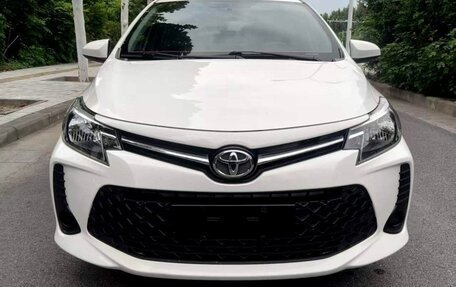 Toyota Vios III, 2023 год, 1 220 000 рублей, 2 фотография