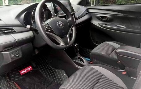 Toyota Vios III, 2023 год, 1 220 000 рублей, 8 фотография