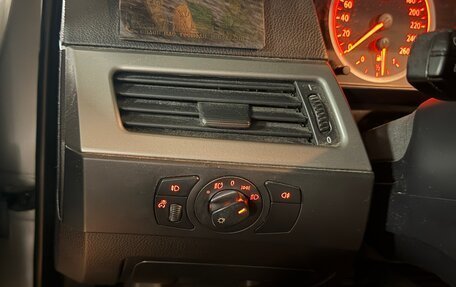 BMW 5 серия, 2006 год, 950 000 рублей, 16 фотография