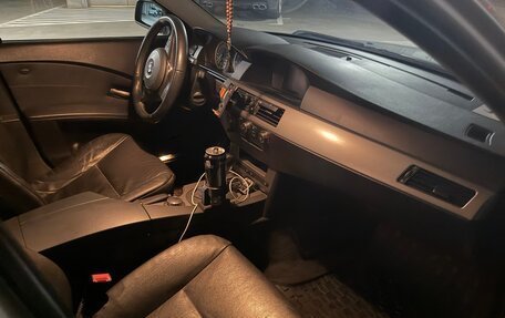 BMW 5 серия, 2006 год, 950 000 рублей, 15 фотография