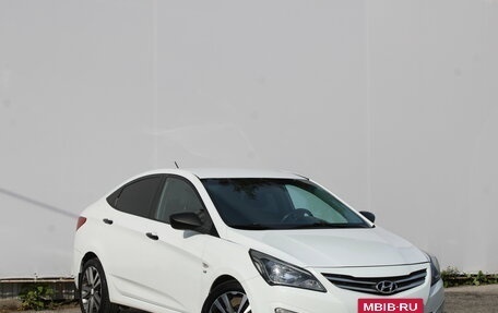 Hyundai Solaris II рестайлинг, 2014 год, 870 000 рублей, 3 фотография