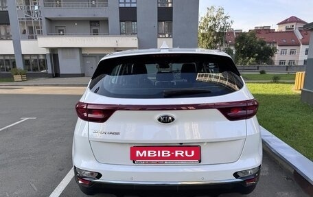 KIA Sportage IV рестайлинг, 2021 год, 2 600 000 рублей, 5 фотография