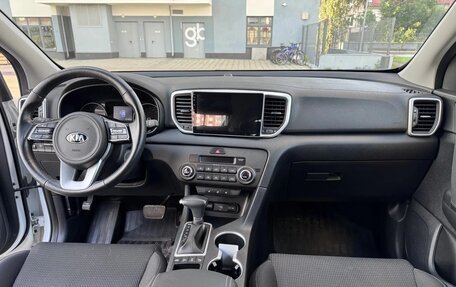 KIA Sportage IV рестайлинг, 2021 год, 2 600 000 рублей, 13 фотография