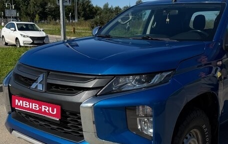Mitsubishi L200 IV рестайлинг, 2019 год, 1 949 000 рублей, 4 фотография