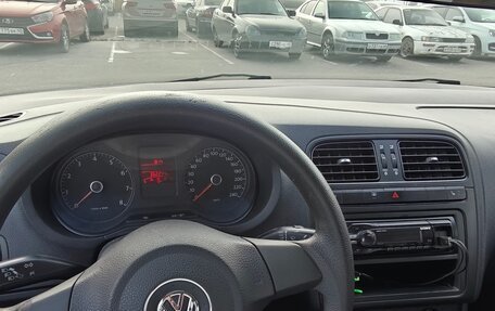 Volkswagen Polo VI (EU Market), 2011 год, 460 000 рублей, 3 фотография
