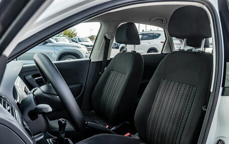 Volkswagen Polo VI (EU Market), 2017 год, 900 000 рублей, 12 фотография