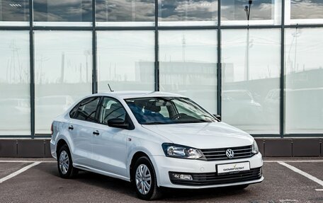 Volkswagen Polo VI (EU Market), 2017 год, 900 000 рублей, 5 фотография