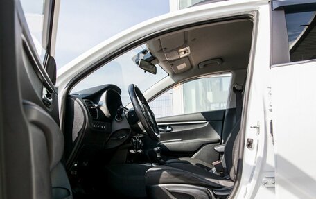 KIA Rio IV, 2021 год, 1 820 000 рублей, 12 фотография