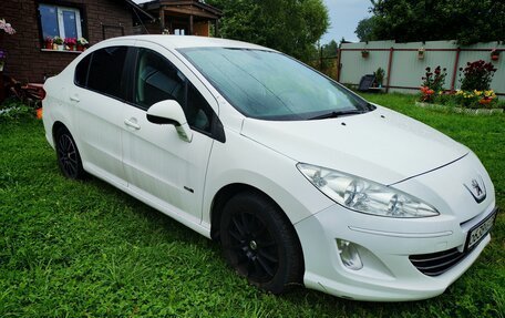 Peugeot 408 I рестайлинг, 2016 год, 650 000 рублей, 4 фотография