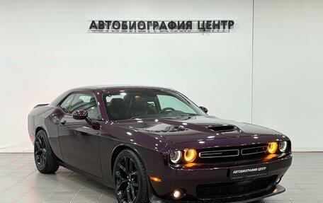 Dodge Challenger III рестайлинг 2, 2020 год, 2 990 000 рублей, 3 фотография