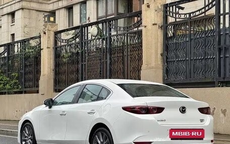 Mazda 3, 2024 год, 2 060 000 рублей, 4 фотография