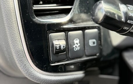 Mitsubishi Outlander III рестайлинг 3, 2013 год, 1 000 000 рублей, 15 фотография