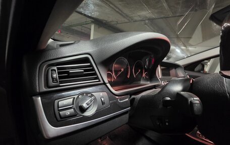 BMW 5 серия, 2014 год, 2 150 000 рублей, 19 фотография