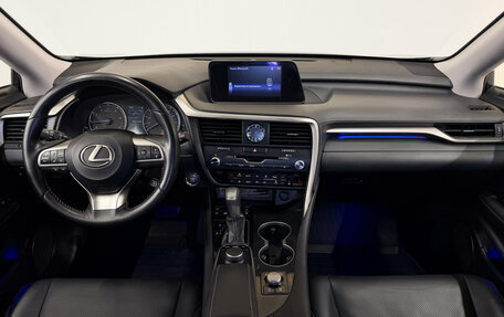 Lexus RX IV рестайлинг, 2018 год, 3 900 000 рублей, 12 фотография