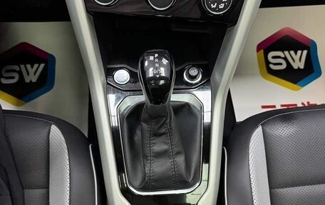 Volkswagen T-Roc I, 2023 год, 2 185 000 рублей, 14 фотография