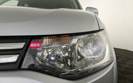 Mitsubishi Outlander III рестайлинг 3, 2014 год, 2 400 000 рублей, 17 фотография