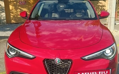 Alfa Romeo Stelvio, 2018 год, 2 570 000 рублей, 2 фотография