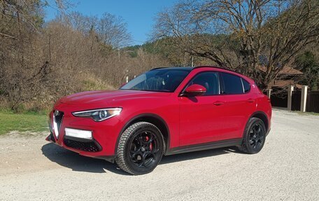 Alfa Romeo Stelvio, 2018 год, 2 570 000 рублей, 16 фотография