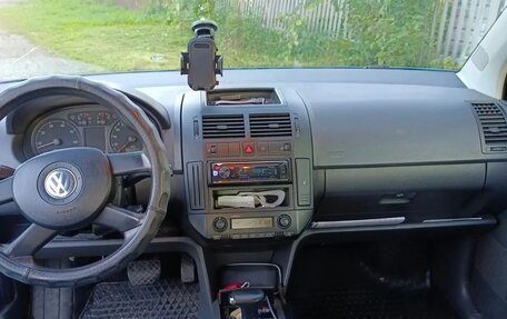 Volkswagen Polo IV рестайлинг, 2006 год, 445 000 рублей, 15 фотография