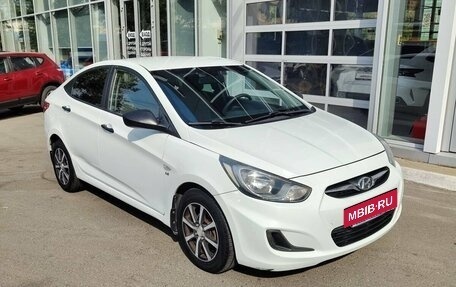 Hyundai Solaris II рестайлинг, 2014 год, 798 000 рублей, 3 фотография