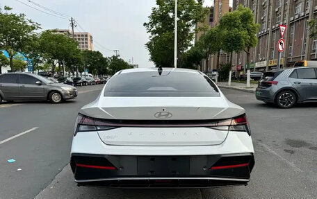 Hyundai Elantra, 2023 год, 1 390 000 рублей, 3 фотография