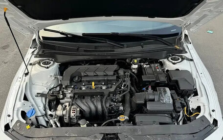 Hyundai Elantra, 2023 год, 1 390 000 рублей, 13 фотография
