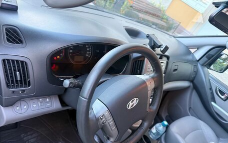 Hyundai Grand Starex Grand Starex I рестайлинг 2, 2013 год, 1 800 000 рублей, 12 фотография