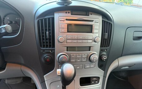 Hyundai Grand Starex Grand Starex I рестайлинг 2, 2013 год, 1 800 000 рублей, 11 фотография