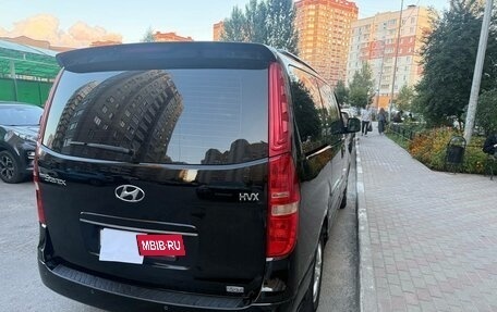 Hyundai Grand Starex Grand Starex I рестайлинг 2, 2013 год, 1 800 000 рублей, 4 фотография