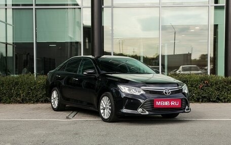 Toyota Camry, 2015 год, 1 900 000 рублей, 5 фотография