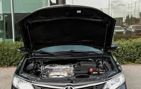 Toyota Camry, 2015 год, 1 900 000 рублей, 24 фотография