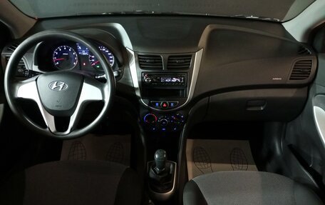 Hyundai Solaris II рестайлинг, 2013 год, 849 000 рублей, 9 фотография