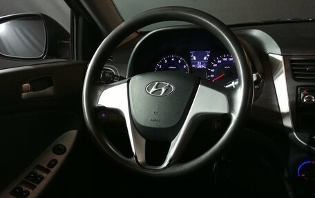 Hyundai Solaris II рестайлинг, 2013 год, 849 000 рублей, 10 фотография