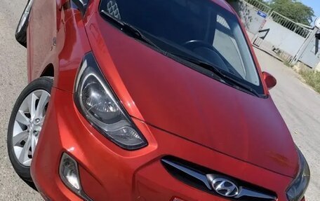 Hyundai Solaris II рестайлинг, 2011 год, 790 000 рублей, 1 фотография