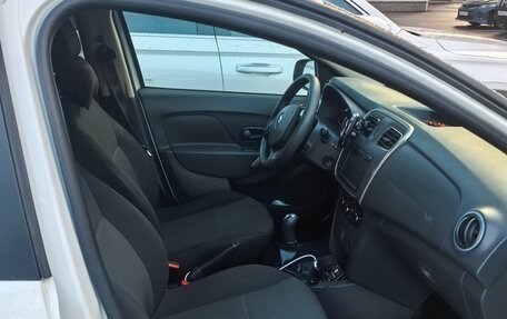 Renault Sandero II рестайлинг, 2017 год, 900 000 рублей, 6 фотография