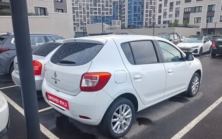 Renault Sandero II рестайлинг, 2017 год, 900 000 рублей, 2 фотография