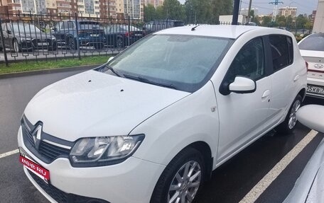 Renault Sandero II рестайлинг, 2017 год, 900 000 рублей, 3 фотография