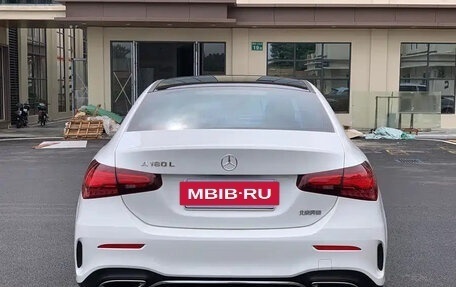 Mercedes-Benz A-Класс, 2023 год, 1 780 000 рублей, 5 фотография
