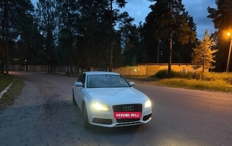 Audi A4, 2010 год, 860 000 рублей, 6 фотография