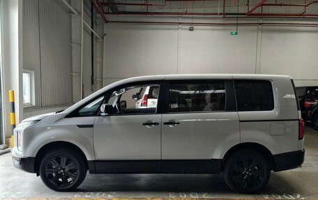 Mitsubishi Delica D:5 I, 2025 год, 5 790 000 рублей, 4 фотография